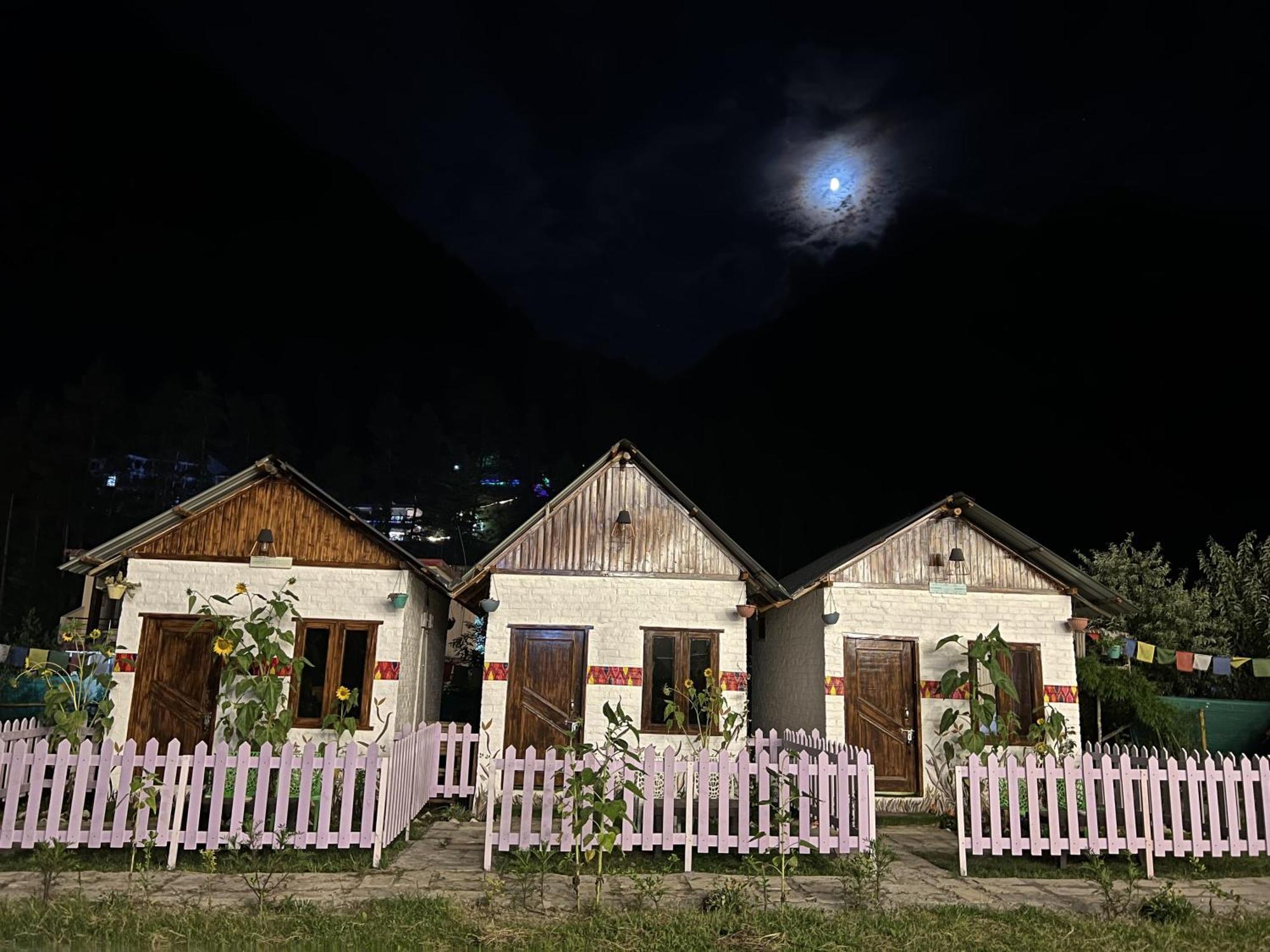 Himtrek Stay كاسول المظهر الخارجي الصورة